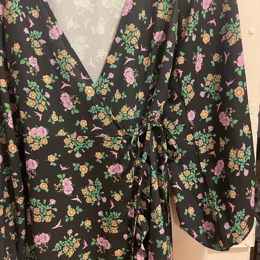 NWOT black floral mini dress - Picture 5 of 9